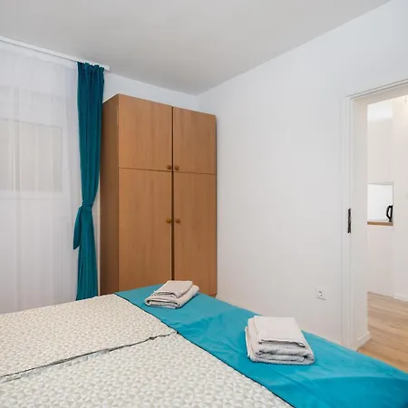 Magnolia Center 2 Apartman *