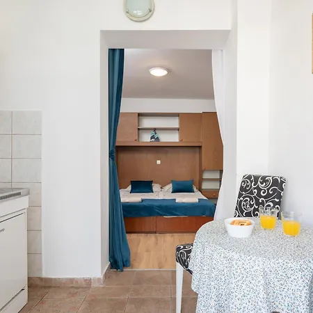 Magnolia Center 2 Макарска