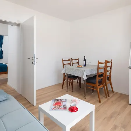 Apartamento Magnolia Center 2 *