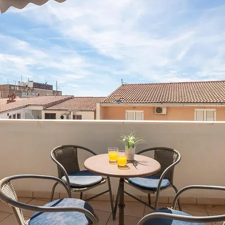 Magnolia Center 2 Apartman