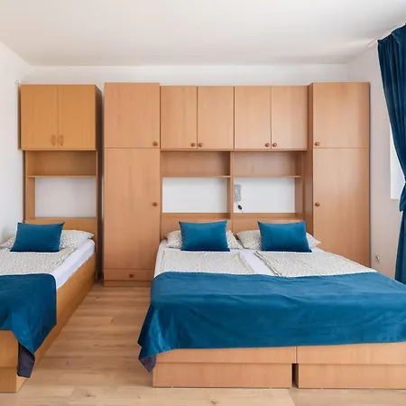 アパート Magnolia Center 2 *